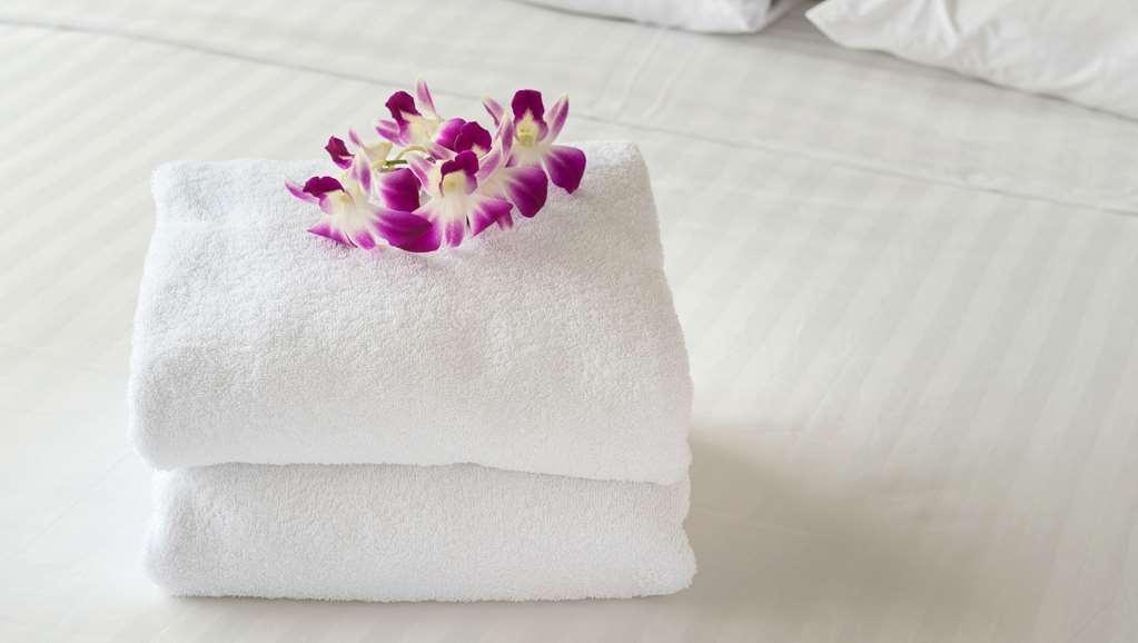 Relax Inn St. Robert Номер фото